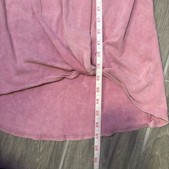 ⭐️ 3/$21 ⭐️DYI Define Your Inspiration Pink Tie-Dye Sleeveless Top Knot Detail - Picture 3 of 5